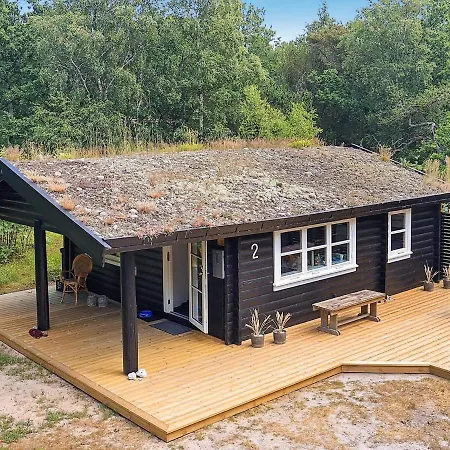 Two-bedroom In 18 *