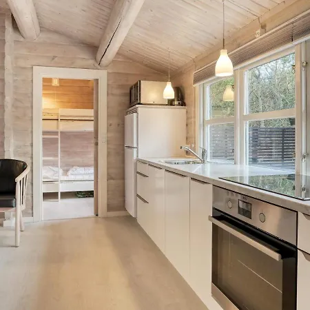 Two-bedroom In 18 * Laeso