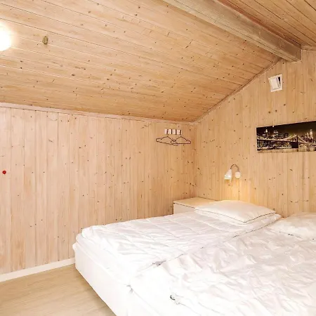 Two-bedroom In 18